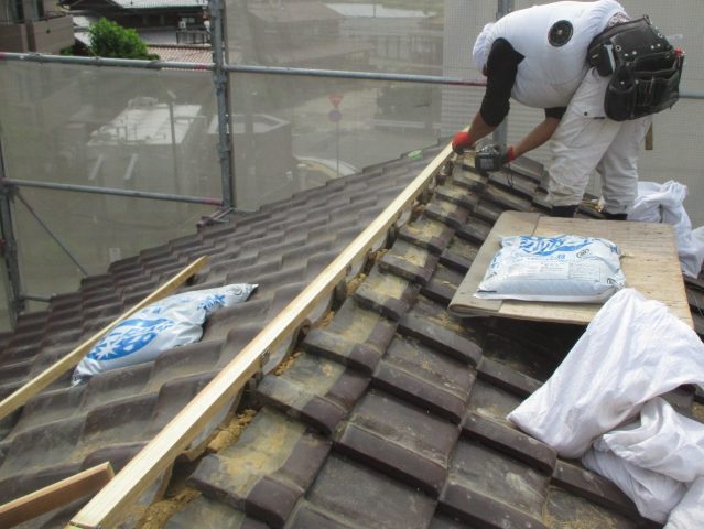 高砂市で棟木下地の施工中
